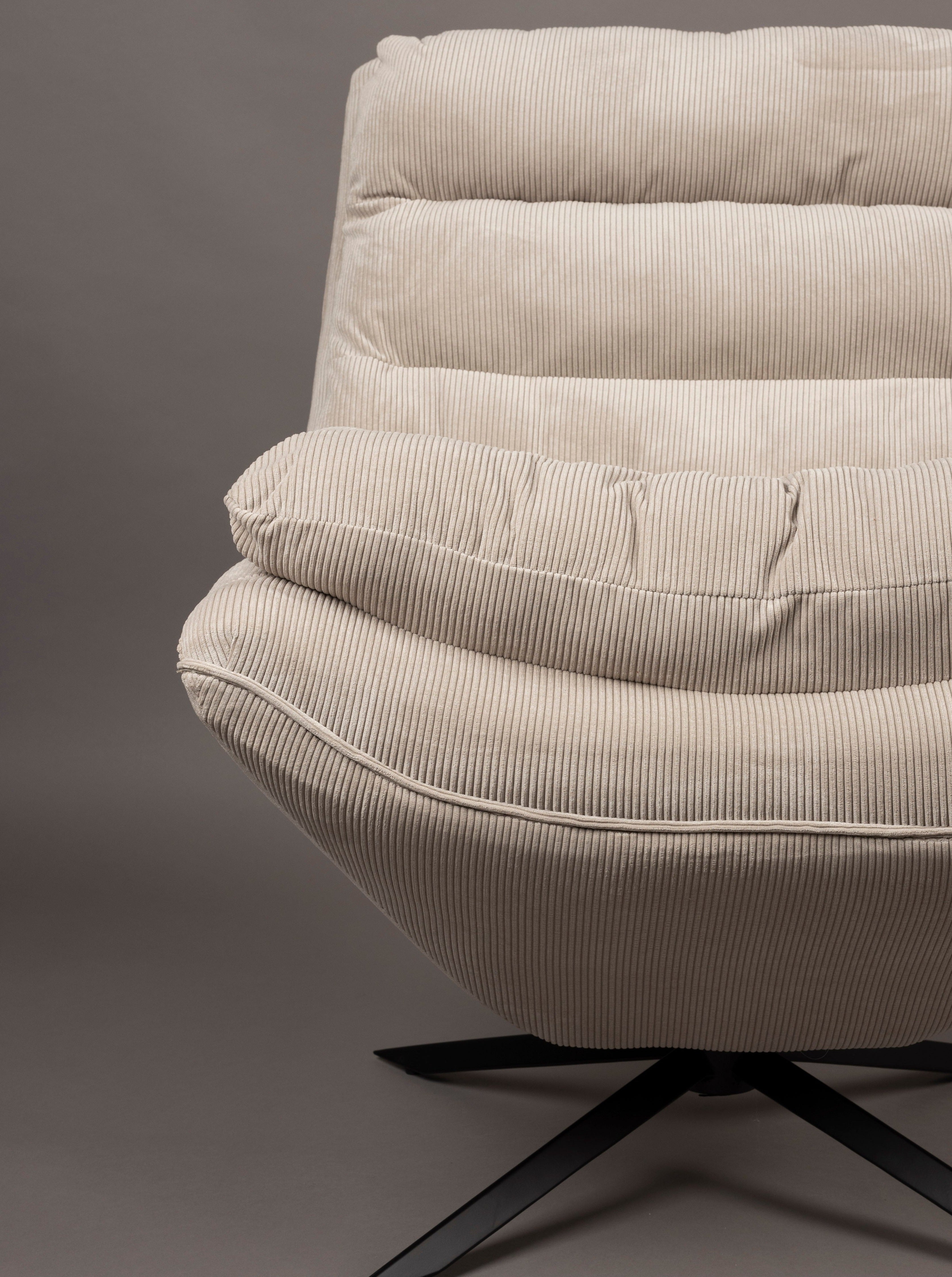 Vince Lounge Chair - 2 Colour Options