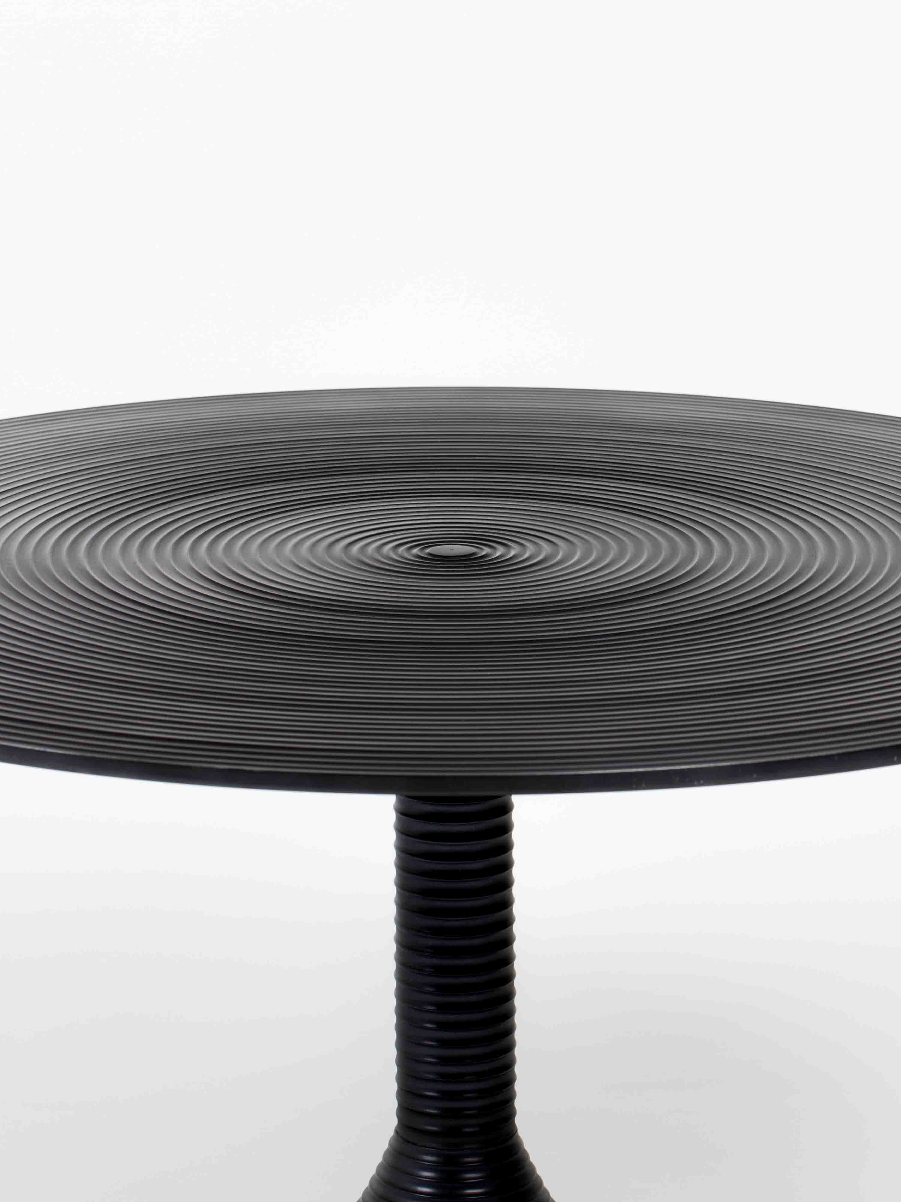Hypnotising Round Coffee Table Black
