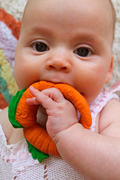 Cathy the Carrot Natural Rubber Teething Bracelet &amp; Bath Toy
