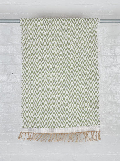 Hand Woven Patterned Rug with Jute and Tassels - 90 x 150cm