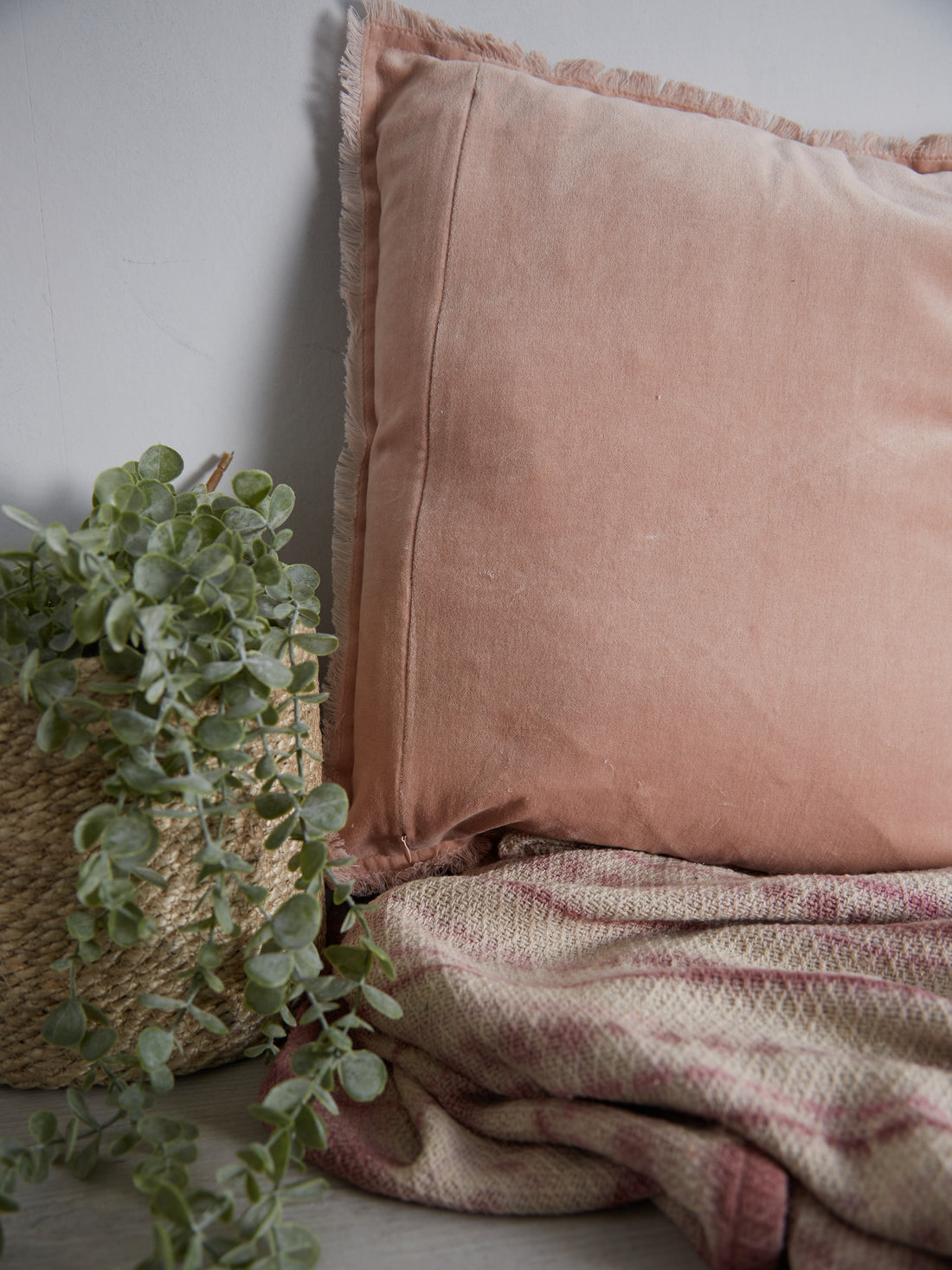 Recycled Cotton Throw in Rose